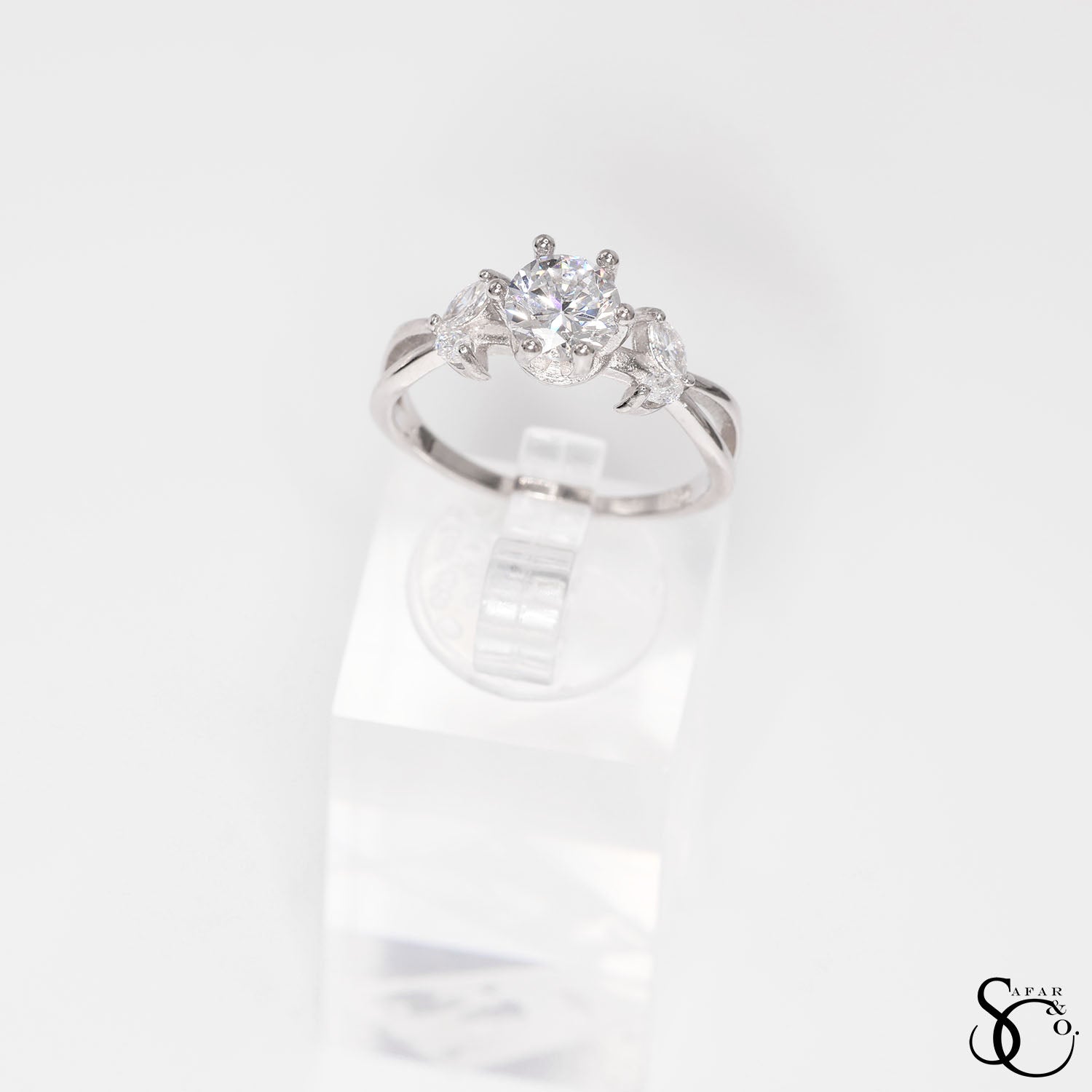 925 Sterling Silver Solitaire Round Ring - #9
